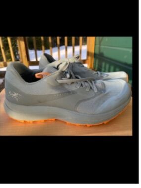 Arc'teryx Women's Light Gray Athletic Shoes